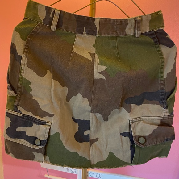 Camo skirt - Picture 3 of 3
